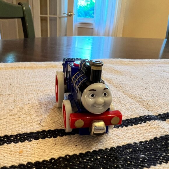 Thomas the Tank Engine & Friends Fergus Diecast Metal Train Take N Play Along - Picture 3 of 7